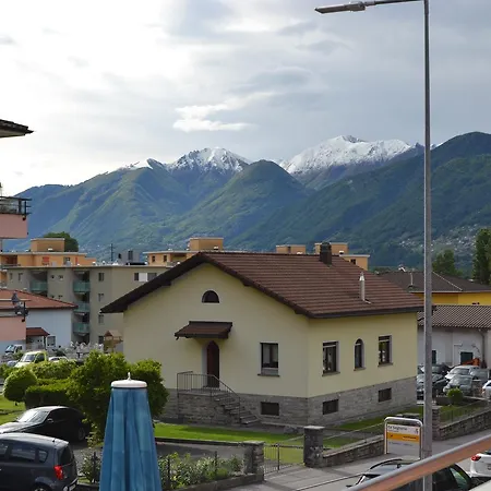 ホテル Osteria Cadenazzo