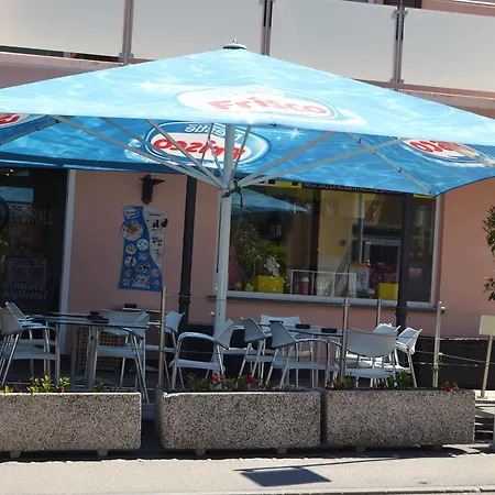 奥斯特利娅中央酒店 Cadenazzo